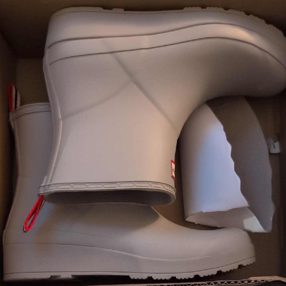 Hunter Light Gray Boots with Red Detail